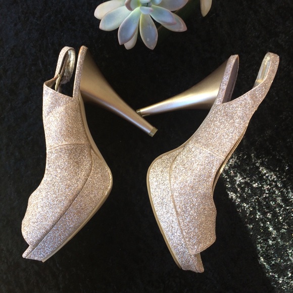 Madden Girl gold glitter platform peep toe heels - Picture 3 of 8